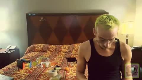 Possum online show from April 2026 04:05:02 AM