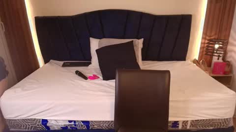 R A C H E L online show from March 2026 12:10:02 PM