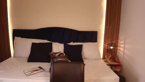 R A C H E L online show from March 2026 12:00:02 PM