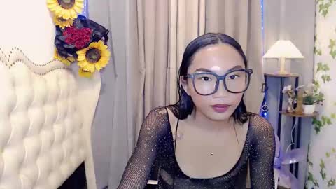 sexyshinixx online show from November 2025 02:34:02 PM