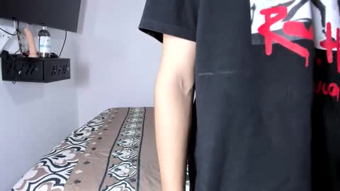 sexyskinnynaksu online show from November 2025 12:41:01 AM