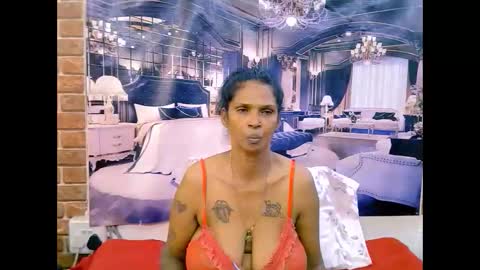 Snapshot of sexyva4u2luv chatting on May 2026 11:26:02 AM sexyva4u2luv online show from May 2026 11:26:02 AM