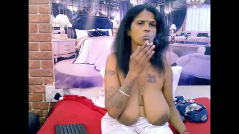 Snapshot of sexyva4u2luv chatting on May 2026 10:44:02 AM sexyva4u2luv online show from May 2026 10:44:02 AM