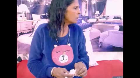 Snapshot of sexyva4u2luv chatting on May 2026 05:36:02 AM sexyva4u2luv online show from May 2026 05:36:02 AM