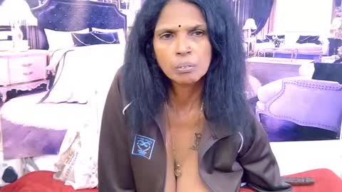 Snapshot of sexyva4u2luv chatting on June 2026 10:07:01 AM sexyva4u2luv online show from June 2026 10:07:01 AM