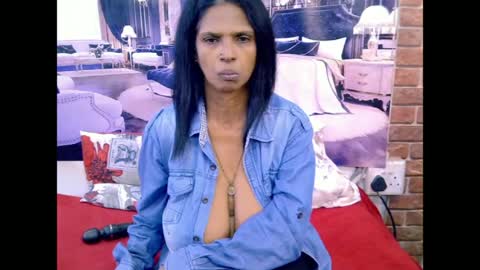 Snapshot of sexyva4u2luv chatting on June 2026 05:56:02 AM sexyva4u2luv online show from June 2026 05:56:02 AM