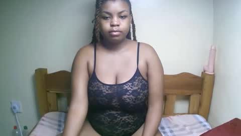 sexyyred_ online show from April 2026 07:31:01 AM