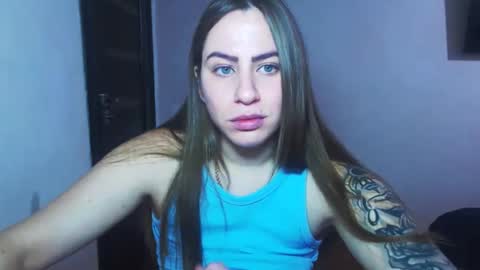 Yuliia online show from December 2025 06:45:01 PM