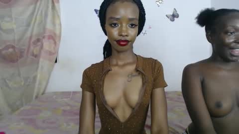 sexyzuriel online show from April 2026 08:20:02 PM