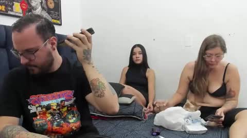 Snapshot of sgmr chatting on November 2025 01:59:02 PM MiaSergio online show from November 2025 01:59:02 PM