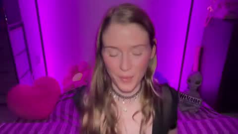 shadebabe online show from August 2026 05:40:01 AM