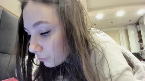 Snapshot of shadow_raffi chatting on March 2025 12:15:01 AM shadow_raffi online show from March 2025 12:15:01 AM