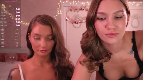 Snapshot of shadowladyyy chatting on December 2024 05:31:02 PM Sindy and Nancy  Next stream 1 December  online show from December 2024 05:31:02 PM