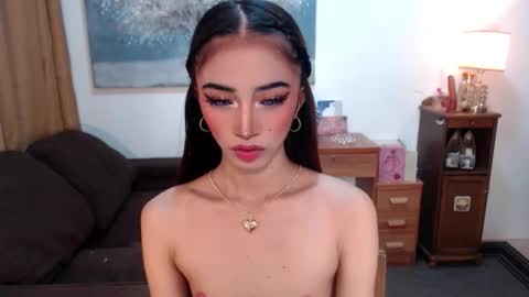 shaina online show from December 2025 08:04:02 PM