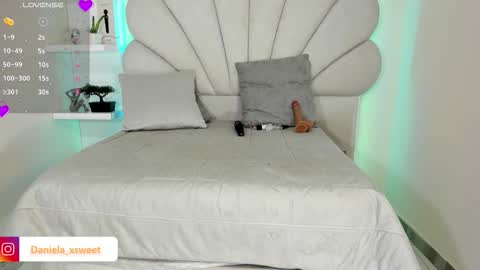 Snapshot of shairytovar chatting on January 2026 05:44:01 AM shairytovar online show from January 2026 05:44:01 AM