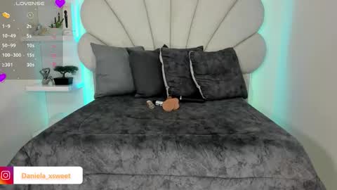 Snapshot of shairytovar chatting on February 2026 04:55:02 AM shairytovar online show from February 2026 04:55:02 AM