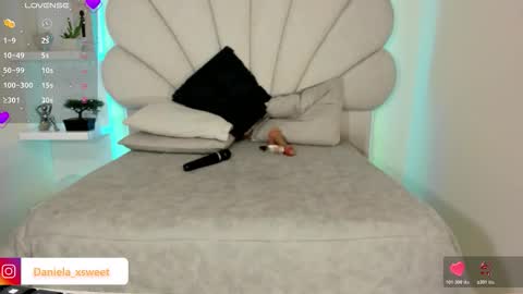 Snapshot of shairytovar chatting on February 2026 05:22:02 AM shairytovar online show from February 2026 05:22:02 AM