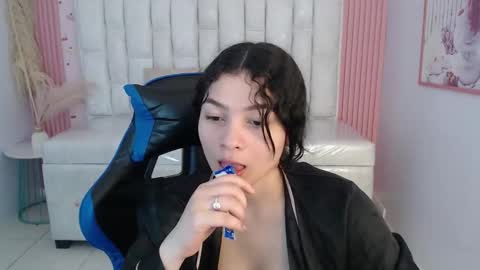 Shalon  online show from November 2025 03:12:02 PM