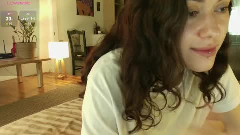 Snapshot of shamahasla chatting on May 2026 01:47:02 AM Sade online show from May 2026 01:47:02 AM