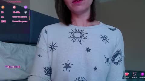 Shalynn online show from October 2025 05:10:01 PM