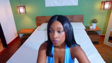 Catalina online show from November 2025 05:57:01 PM