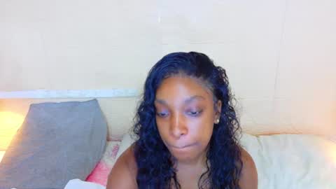 Snapshot of shamira_moore chatting on June 2026 08:31:01 PM Catalina online show from June 2026 08:31:01 PM