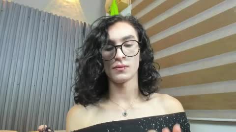 Snapshot of shammy_rosse chatting on May 2026 07:34:02 PM shammy_rosse online show from May 2026 07:34:02 PM