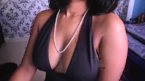 Snapshot of shanaya_indian chatting on December 2024 05:04:02 AM shanaya indian online show from December 2024 05:04:02 AM