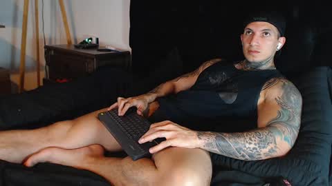 Snapshot of shane_clay chatting on December 2024 01:19:01 AM Shane online show from December 2024 01:19:01 AM