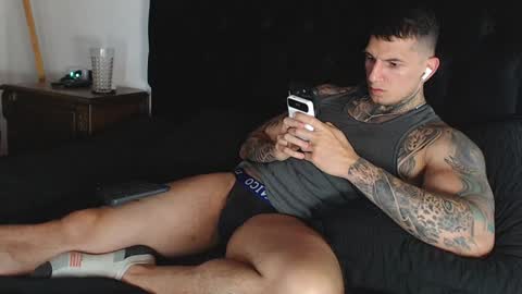 Snapshot of shane_clay chatting on December 2024 08:51:01 PM Shane online show from December 2024 08:51:01 PM