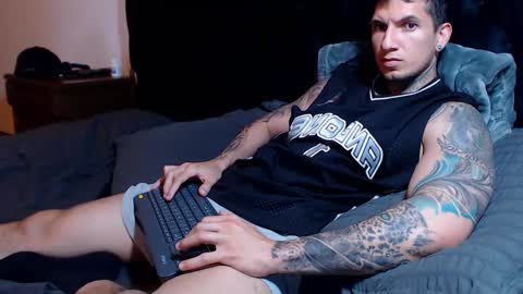 Snapshot of shane_clay chatting on January 2025 09:43:01 PM Shane online show from January 2025 09:43:01 PM