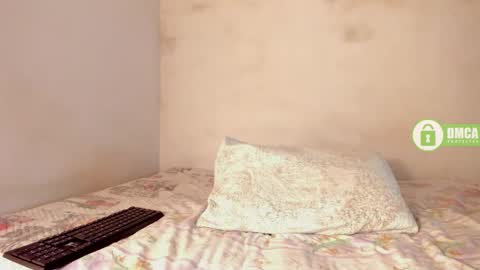 Snapshot of shaniblack chatting on May 2026 09:44:02 PM Danna online show from May 2026 09:44:02 PM