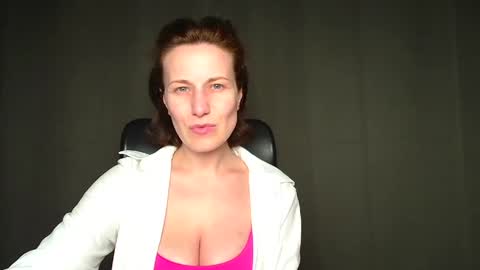 Snapshot of shannen_sweet chatting on May 2026 11:17:02 AM Shannen online show from May 2026 11:17:02 AM
