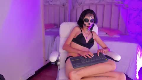 Shantal online show from October 2025 04:56:02 AM