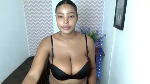 Snapshot of shantalcarson chatting on July 2026 06:58:01 PM Dayana online show from July 2026 06:58:01 PM