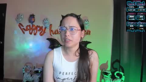 Snapshot of shantalcerezo chatting on October 2025 09:00:02 PM Cat-FOLLOWME and we talk IGshantal cerezo online show from October 2025 09:00:02 PM