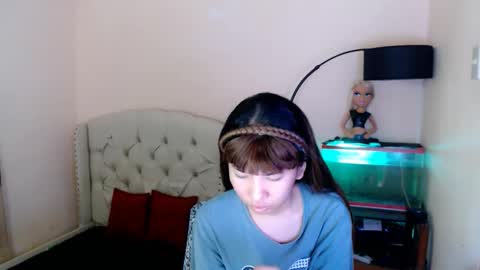 SHANTA FOX  s online show from April 2026 12:59:01 AM