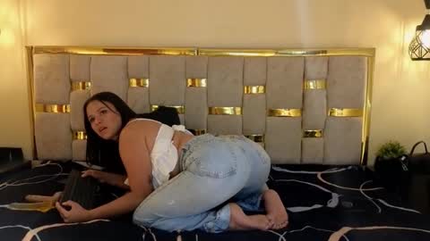 shantall 05 online show from February 2026 06:48:01 PM