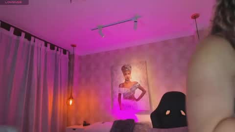 Snapshot of shantalll__ chatting on April 2026 11:13:02 AM Shantal online show from April 2026 11:13:02 AM