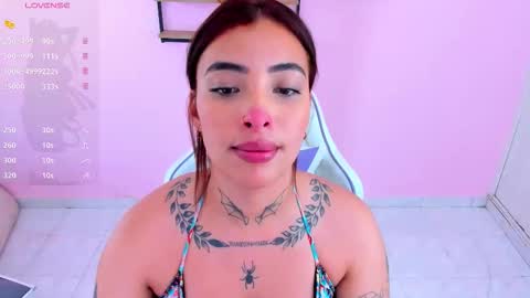 Snapshot of shantals chatting on October 2025 11:27:01 PM shantals online show from October 2025 11:27:01 PM