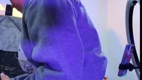 shantey online show from December 2025 11:41:02 AM