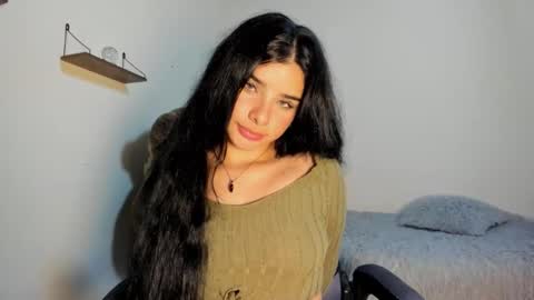 Snapshot of shara_jones chatting on September 2025 07:21:01 AM Sara online show from September 2025 07:21:01 AM