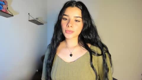 Snapshot of shara_jones chatting on November 2025 03:38:01 AM Sara online show from November 2025 03:38:01 AM