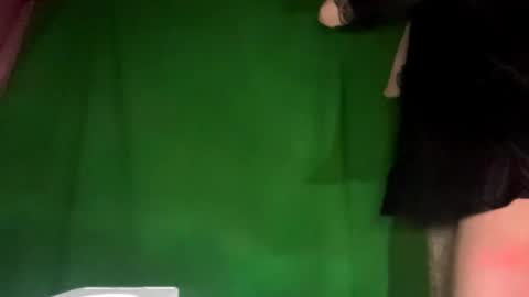 Snapshot of sharikaroitman chatting on May 2026 09:11:02 PM Aurora online show from May 2026 09:11:02 PM