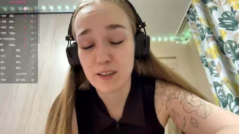 Snapshot of sharitaklemme chatting on April 2026 02:19:01 PM Coraline online show from April 2026 02:19:01 PM