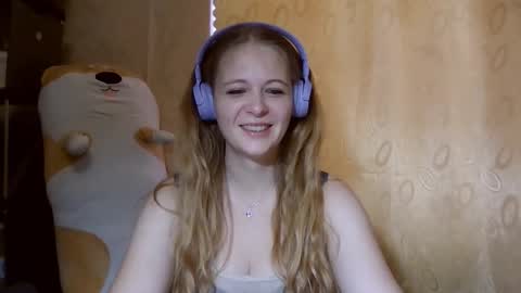 Annie online show from October 2025 06:54:01 AM
