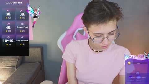 Snapshot of sharli_rose chatting on December 2024 06:15:01 PM Sharli online show from December 2024 06:15:01 PM