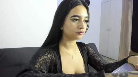 Sharlot07 online show from December 2024 10:43:02 PM