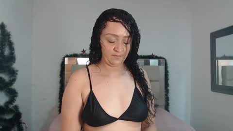 Sara online show from December 2024 03:37:02 PM