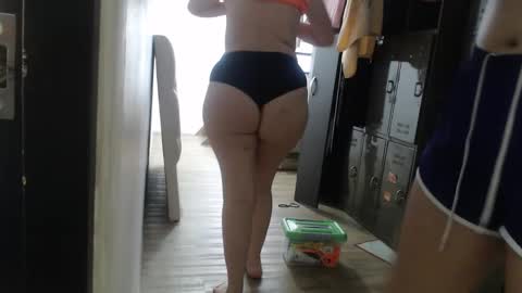 Snapshot of sharlotte__jones chatting on February 2025 05:58:01 PM Sara online show from February 2025 05:58:01 PM